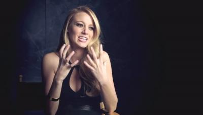 Click to view full size image
==============
blakelively_loreal_0186.jpg blakelively_loreal_0186.jpg