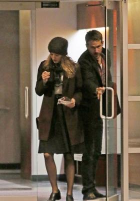 Click to view full size image
==============
blake-lively-ryan-reynolds-drop-by-moms-home-07.jpg blake-lively-ryan-reynolds-drop-by-moms-home-07.jpg