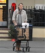 Filename=Pregnant_Blake_Lively_Buys_Christmas_Tree_Pictur_28129.jpg
Filesize=148KiB
Dimensions=820x1024
Date added=Dec 08, 2014 Pregnant_Blake_Lively_Buys_Christmas_Tree_Pictur_28129.jpg