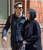 blake-lively-and-ryan-reynolds-out-and-about-in-new-york-03-30-2017_2.jpg