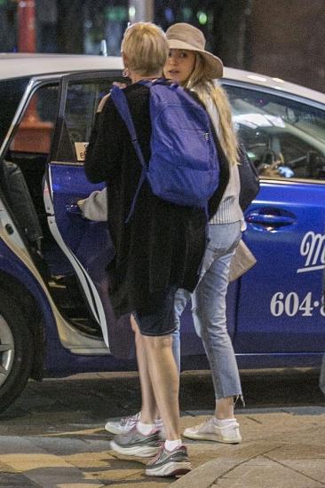 blake-lively-out-and-about-in-vancouver-06-18-2017_2.jpg