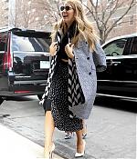 Instar_Blake_Lively_In_NYC_10011171330.jpg