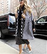 Instar_Blake_Lively_In_NYC_10011171331.jpg