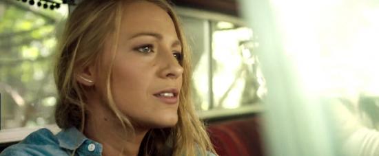 theshallows-blakelively-00152.jpg