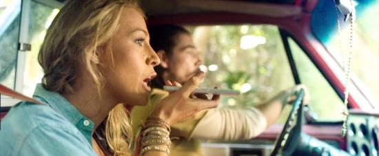 theshallows-blakelively-00195.jpg