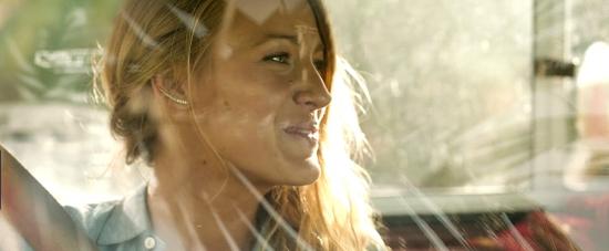 theshallows-blakelively-00251.jpg