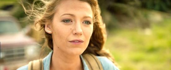 theshallows-blakelively-00293.jpg