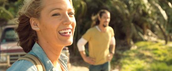 theshallows-blakelively-00323.jpg