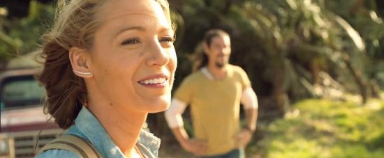 theshallows-blakelively-00324.jpg