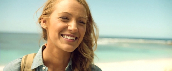 theshallows-blakelively-00399.jpg