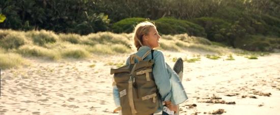 theshallows-blakelively-00413.jpg