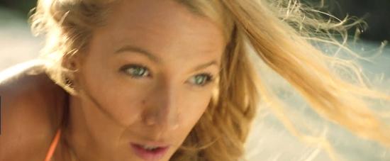 theshallows-blakelively-00441.jpg