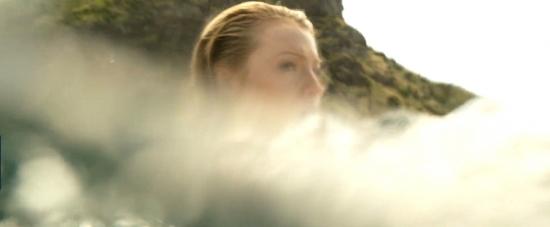 theshallows-blakelively-00510.jpg