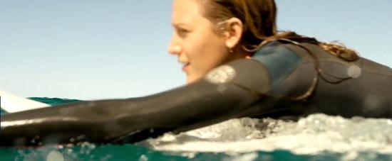 theshallows-blakelively-00545.jpg