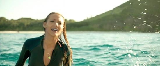 theshallows-blakelively-00686.jpg