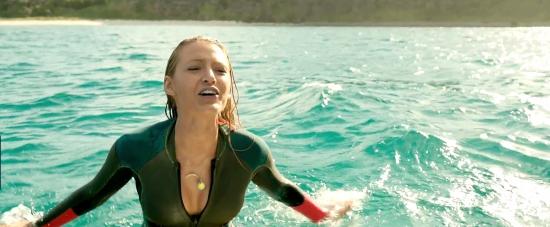 theshallows-blakelively-00694.jpg