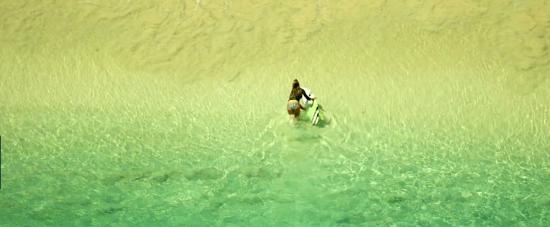 theshallows-blakelively-00836.jpg