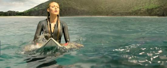 theshallows-blakelively-01265.jpg