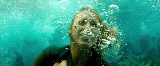 Click to view full size image
==============
theshallows-blakelively-01336.jpg theshallows-blakelively-01336.jpg