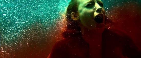theshallows-blakelively-01371.jpg