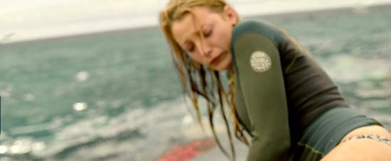 theshallows-blakelively-01438.jpg