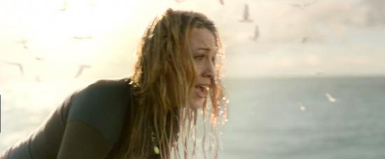 theshallows-blakelively-01480.jpg