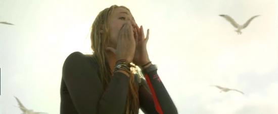theshallows-blakelively-01501.jpg