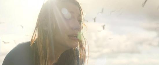 theshallows-blakelively-01512.jpg
