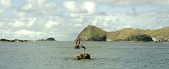 theshallows-blakelively-01690.jpg