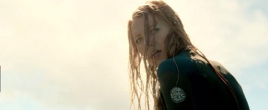 theshallows-blakelively-01694.jpg