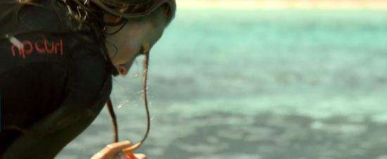 theshallows-blakelively-01713.jpg