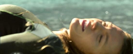 theshallows-blakelively-01720.jpg