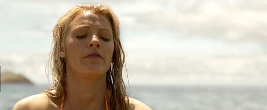 theshallows-blakelively-01945.jpg
