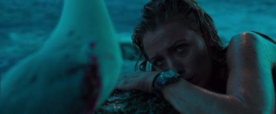 theshallows-blakelively-01998.jpg