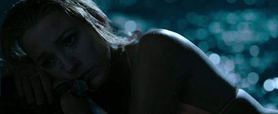 theshallows-blakelively-02024.jpg