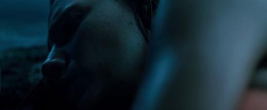 theshallows-blakelively-02033.jpg