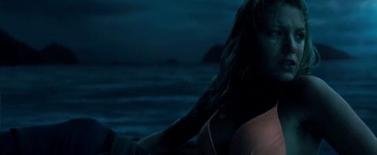 theshallows-blakelively-02056.jpg