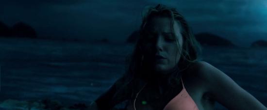 theshallows-blakelively-02061.jpg