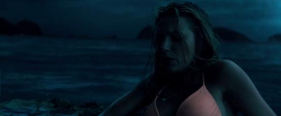 theshallows-blakelively-02062.jpg