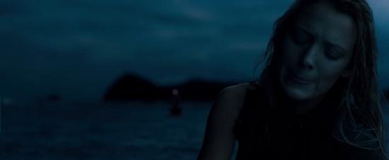 theshallows-blakelively-02213.jpg