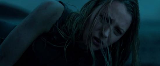 theshallows-blakelively-02284.jpg