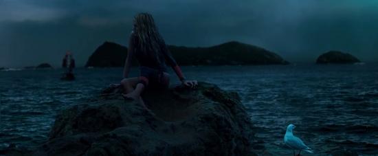Click to view full size image
==============
theshallows-blakelively-02305.jpg theshallows-blakelively-02305.jpg