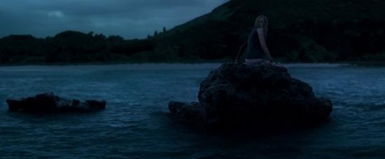 theshallows-blakelively-02309.jpg