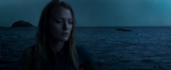 theshallows-blakelively-02325.jpg