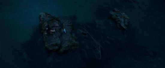 theshallows-blakelively-02339.jpg