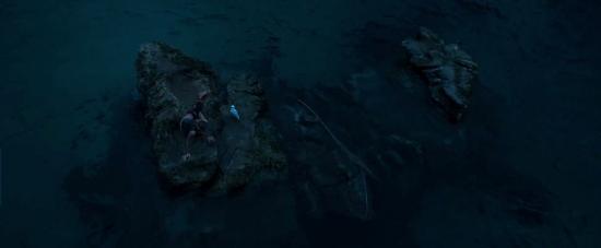 theshallows-blakelively-02343.jpg