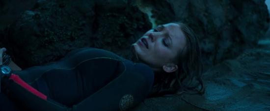 theshallows-blakelively-02463.jpg