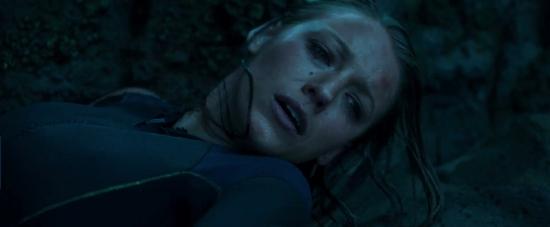 theshallows-blakelively-02473.jpg