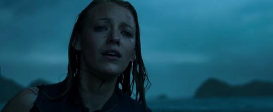 theshallows-blakelively-02489.jpg