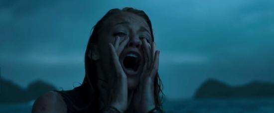 theshallows-blakelively-02490.jpg